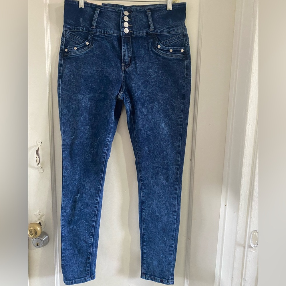 New H&Y Jean Fashion Women’s Acid wash Colombian fit Jeans Size 17/18 Juniors